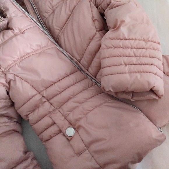 MICHAEL Kors puffer jacket for girls - Picture 5 of 7